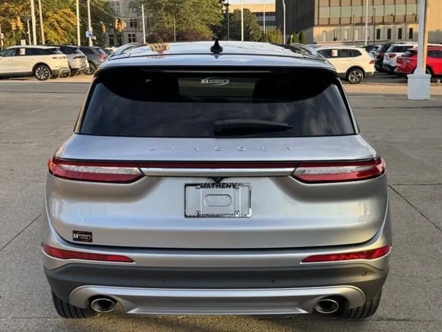 2022 Lincoln Corsair Standard photo 1