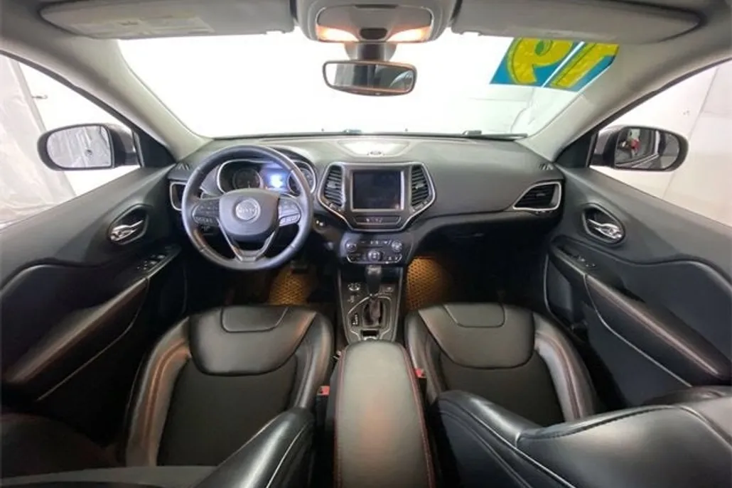 2019 Jeep Cherokee Trailhawk photo 1