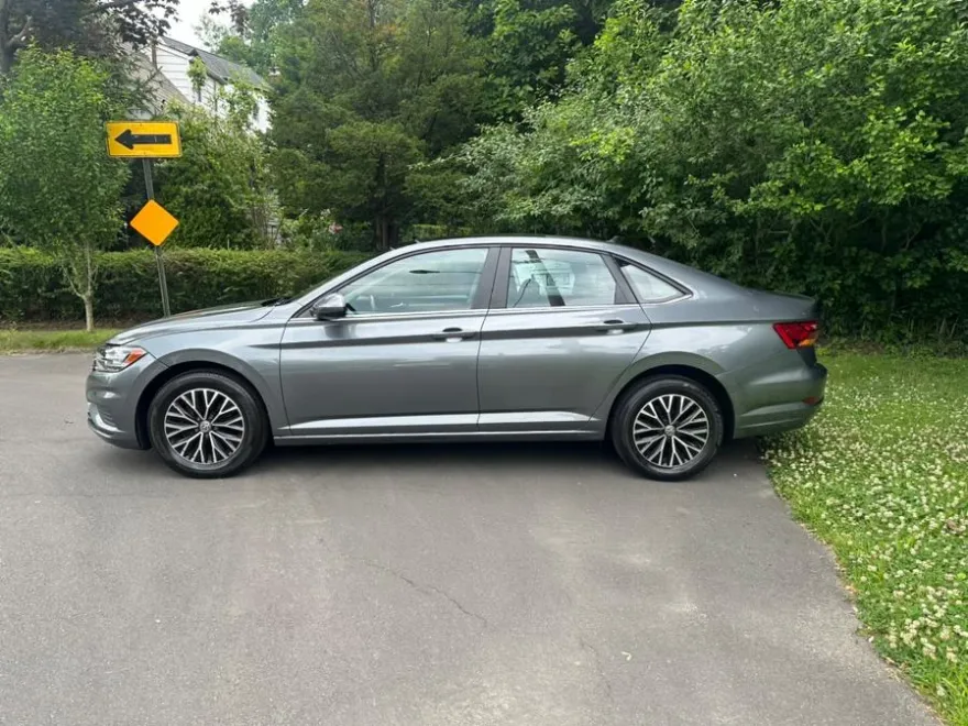 2019 Volkswagen Jetta SE photo 1