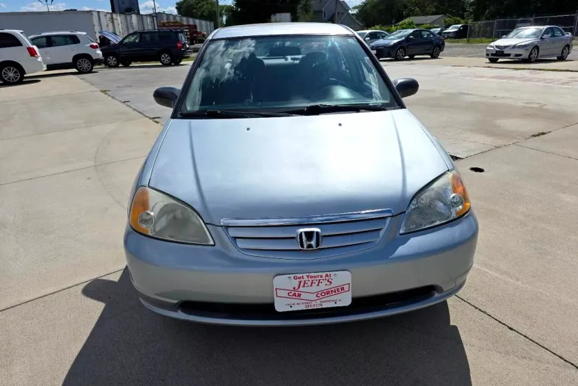 2002 Honda Civic LX photo 1