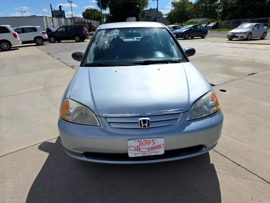 2002 Honda Civic LX photo 1