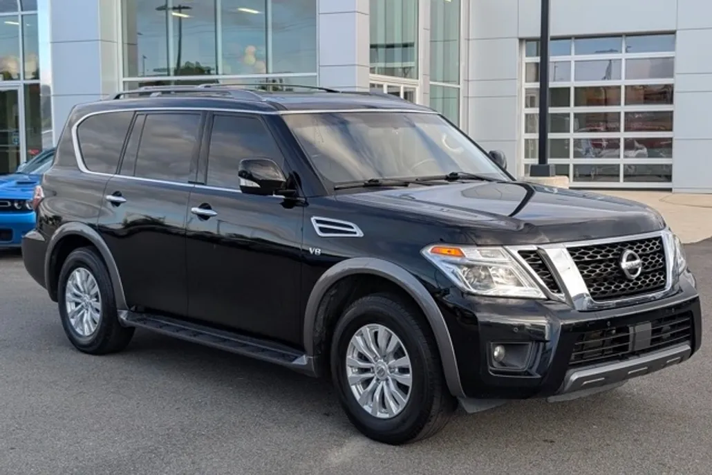 2019 Nissan Armada SV photo 1