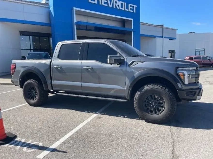2025 Ford F-150 Raptor photo 1