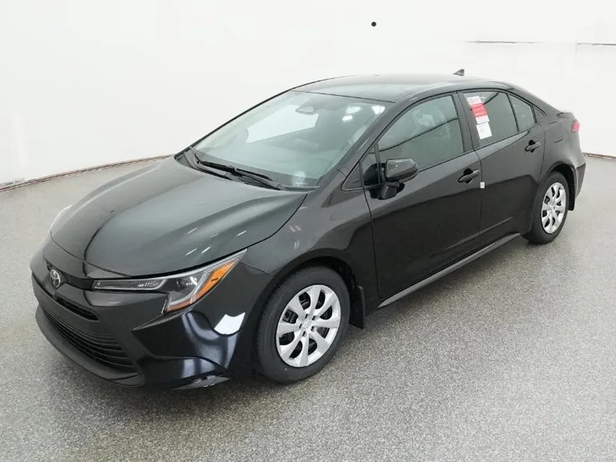 2026 Toyota Corolla LE photo 1