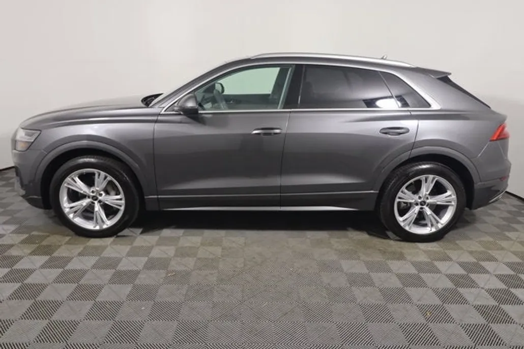 2023 Audi Q8 Prestige 55 photo 1