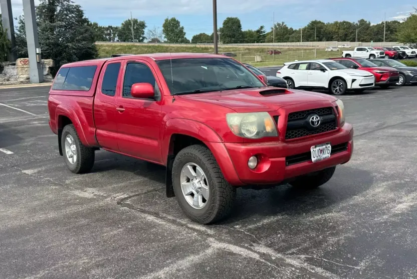 2011 Toyota Tacoma Base photo 1