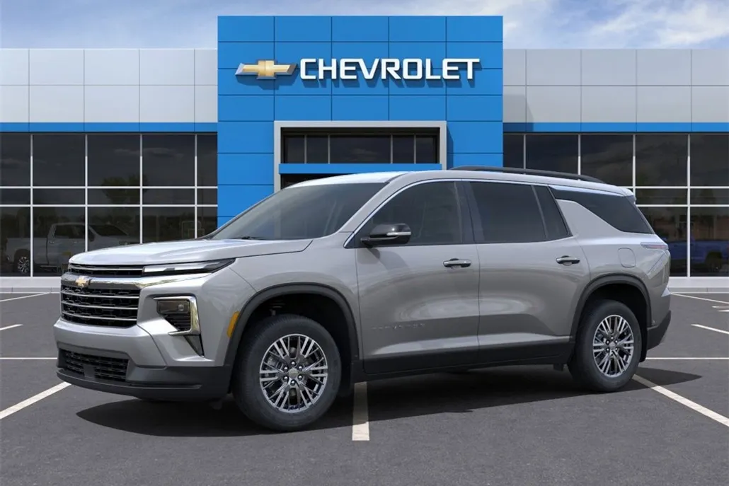 2025 Chevrolet Traverse photo 1
