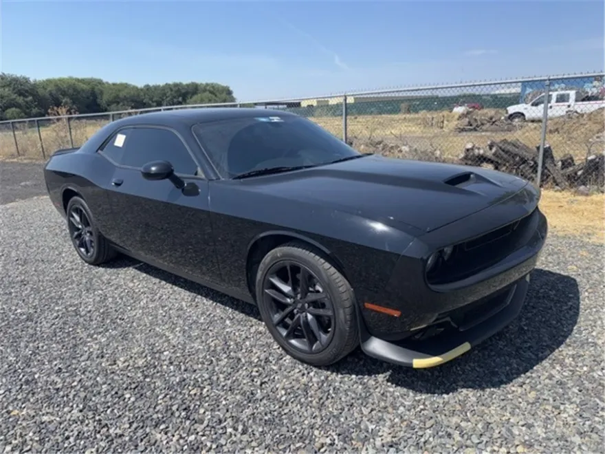 2023 Dodge Challenger GT photo 1
