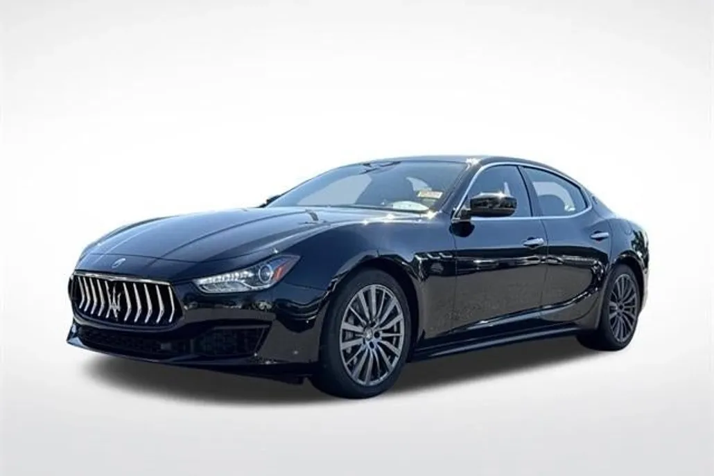2018 Maserati Ghibli photo 1