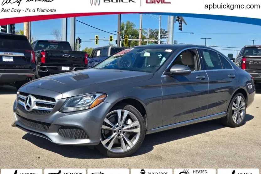 2017 Mercedes Benz C 300 4MATIC Sedan photo 1