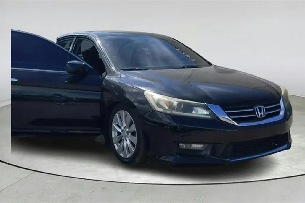 2015 Honda Accord EX photo 1