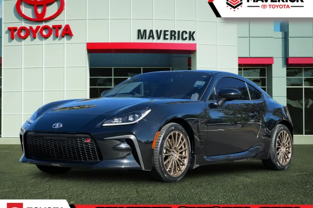 2023 Toyota GR86 Base photo 1