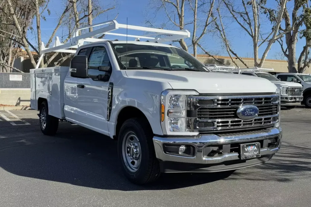 2025 Ford F-350 XL photo 1