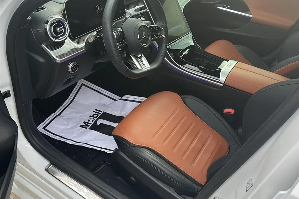 2023 Mercedes Benz C AMG 43 photo 1