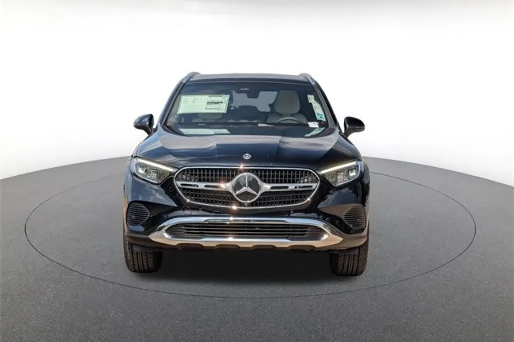 2026 Mercedes Benz GLC 300 4MATIC photo 1