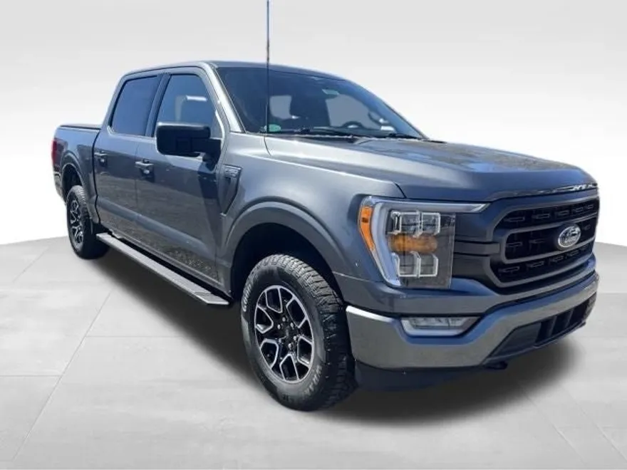 2023 Ford F-150 XLT photo 1