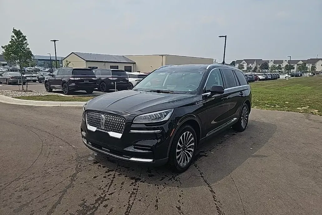 2022 Lincoln Aviator Reserve photo 1