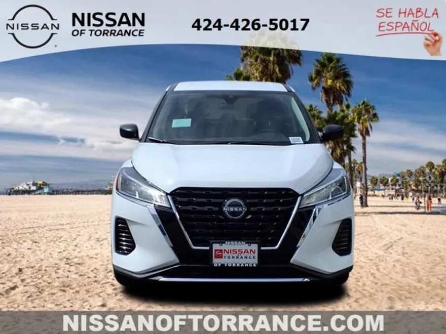 2025 Nissan Kicks Play S photo 1