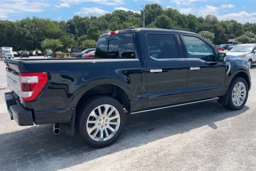 2022 Ford F-150 Limited photo 1