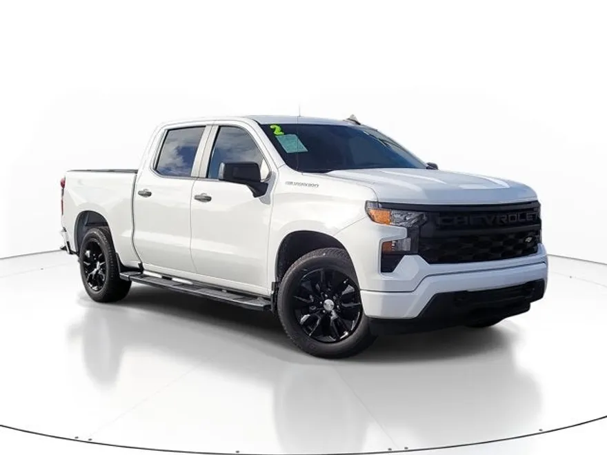 2022 Chevrolet Silverado 1500 Custom photo 1