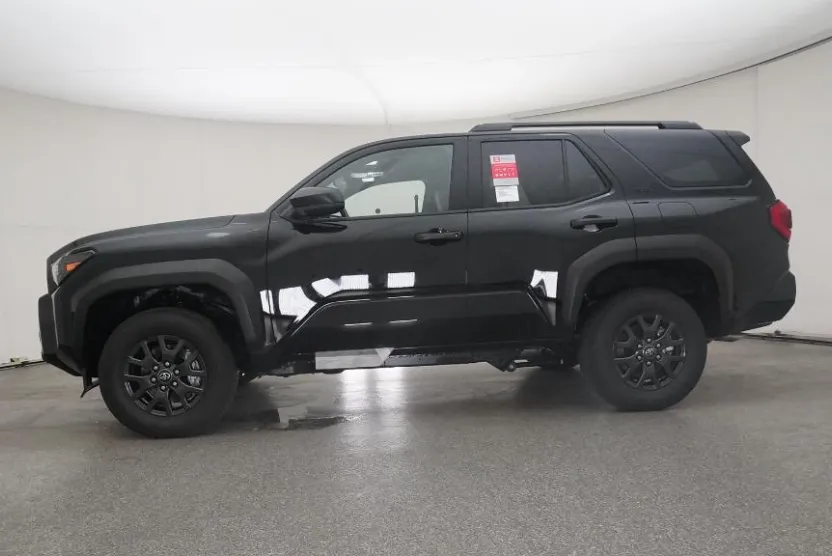 2025 Toyota 4Runner SR5 photo 1