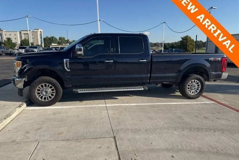 2022 Ford F-350 photo 1