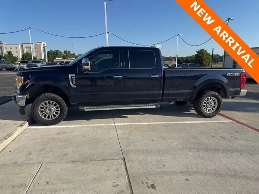 2022 Ford F-350 photo 1