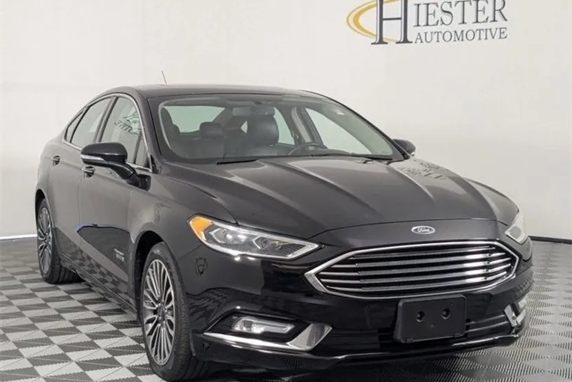 2018 Ford Fusion Energi Titanium photo 1