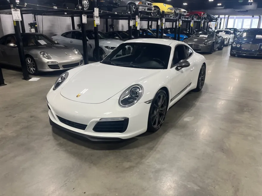 2019 Porsche 911 T Coupe photo 1