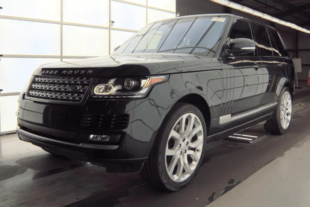 2017 Land Rover Range Rover SuperCharged photo 1