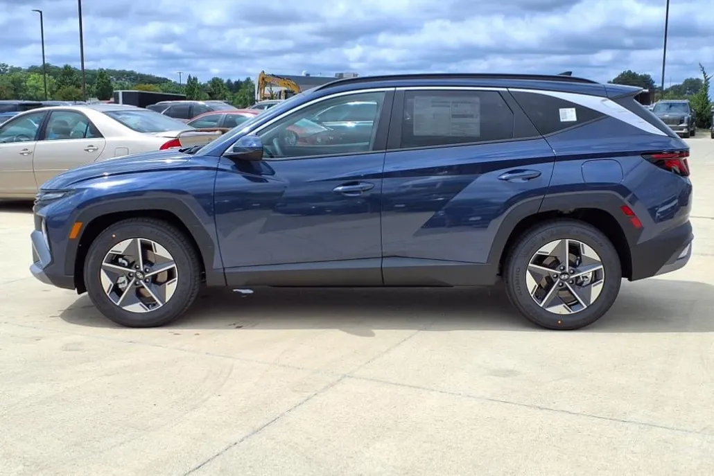 2026 Hyundai Tucson SEL photo 1
