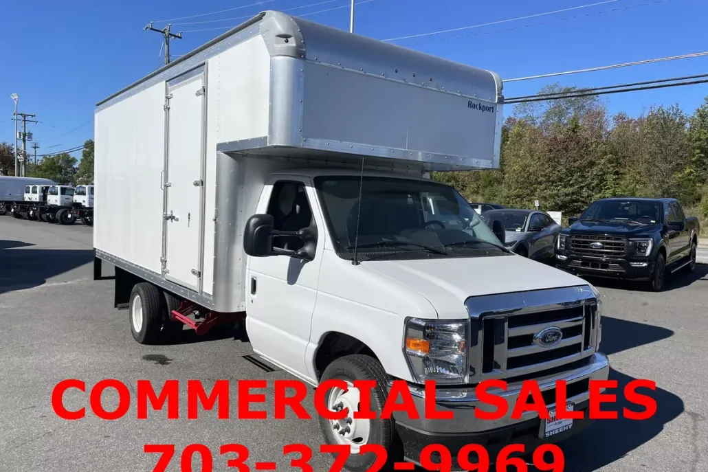 2025 Ford E-350 photo 1