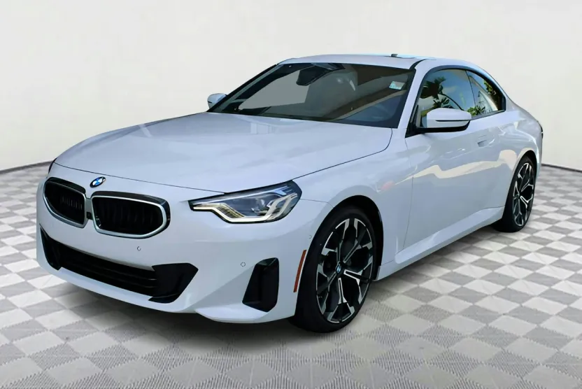 2025 Bmw 230i Coupe photo 1