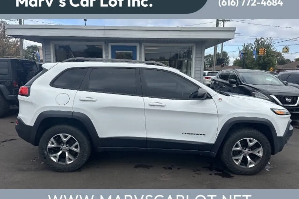 2015 Jeep Cherokee Trailhawk photo 1