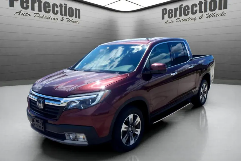 2019 Honda Ridgeline RTL-E photo 1