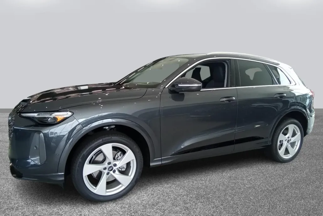 2025 Audi Q5 Premium Plus photo 1