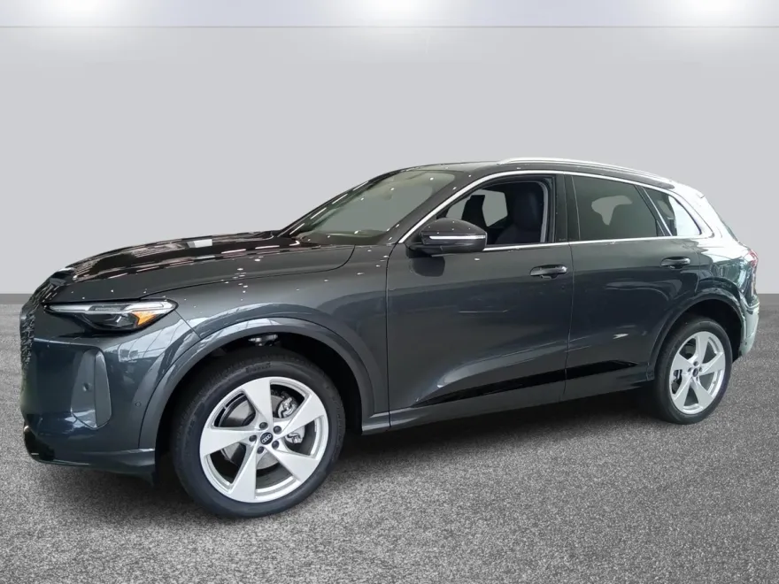 2025 Audi Q5 Premium Plus photo 1