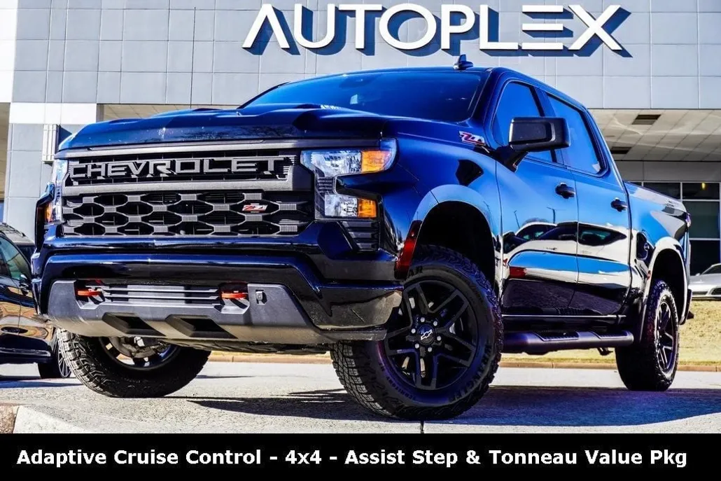 2024 Chevrolet Silverado 1500 Custom Trail Boss photo 1