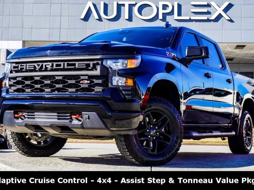 2024 Chevrolet Silverado 1500 Custom Trail Boss photo 1