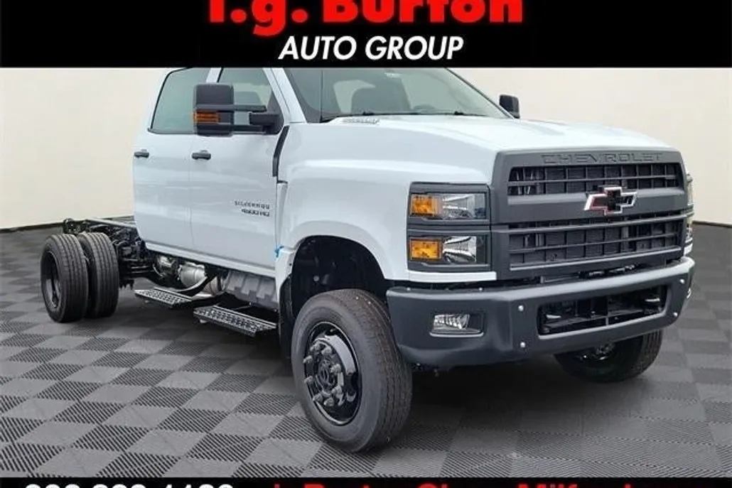 2024 Chevrolet Silverado 4500HD Work Truck photo 1