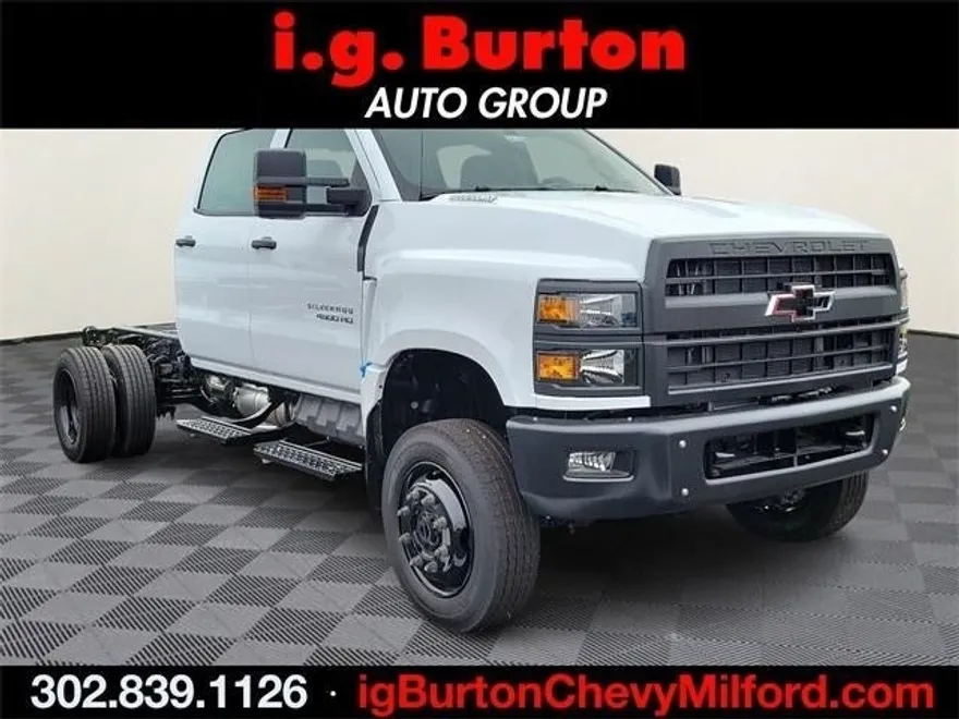 2024 Chevrolet Silverado 4500HD Work Truck photo 1