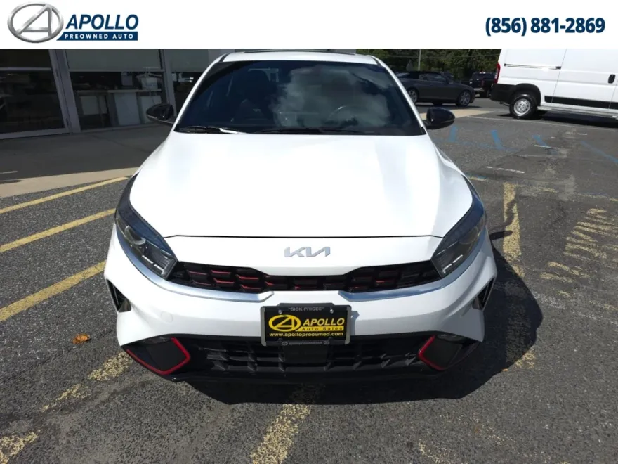 2022 Kia Forte GT-Line photo 1