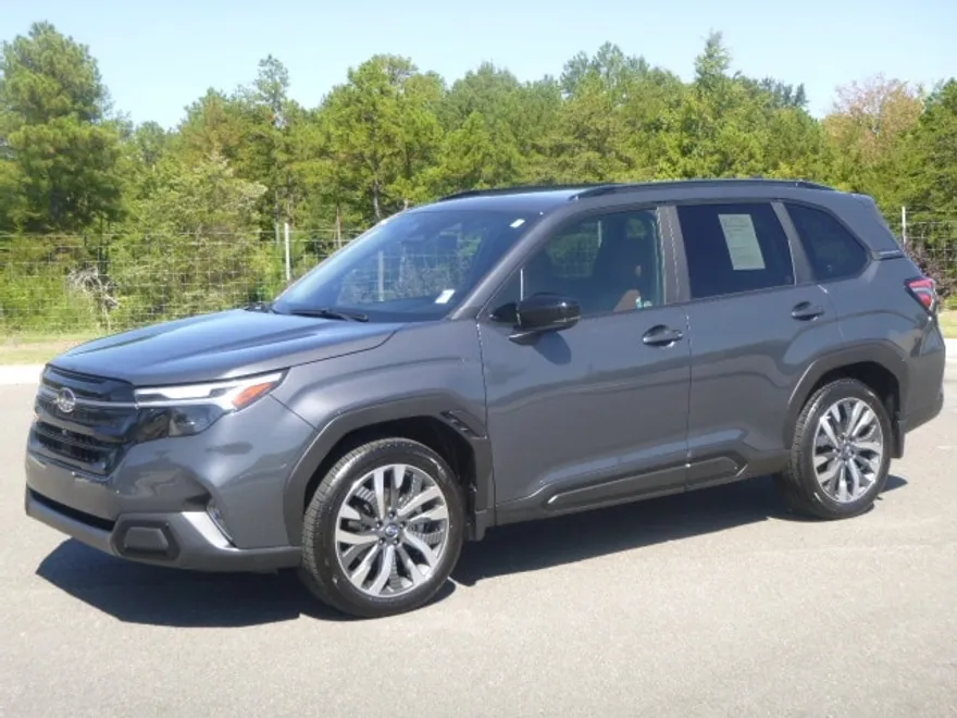 2025 Subaru Forester Touring photo 1