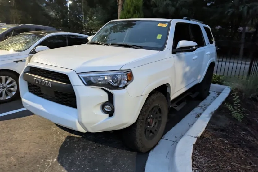 2023 Toyota 4Runner SR5 Premium photo 1