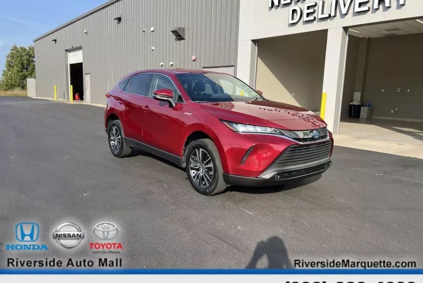 2021 Toyota Venza LE photo 1