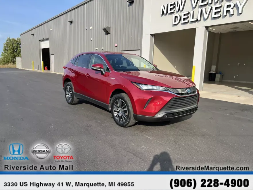2021 Toyota Venza LE photo 1