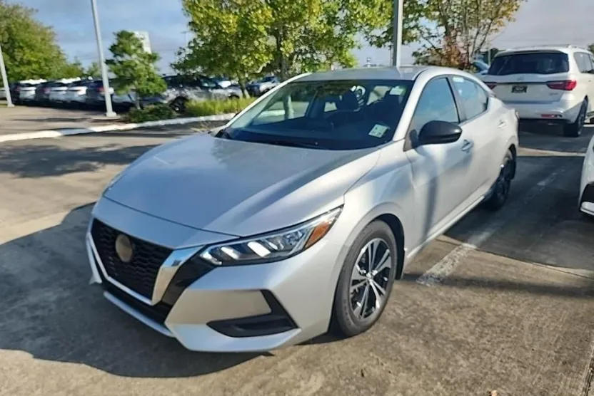 2021 Nissan Sentra SV photo 1