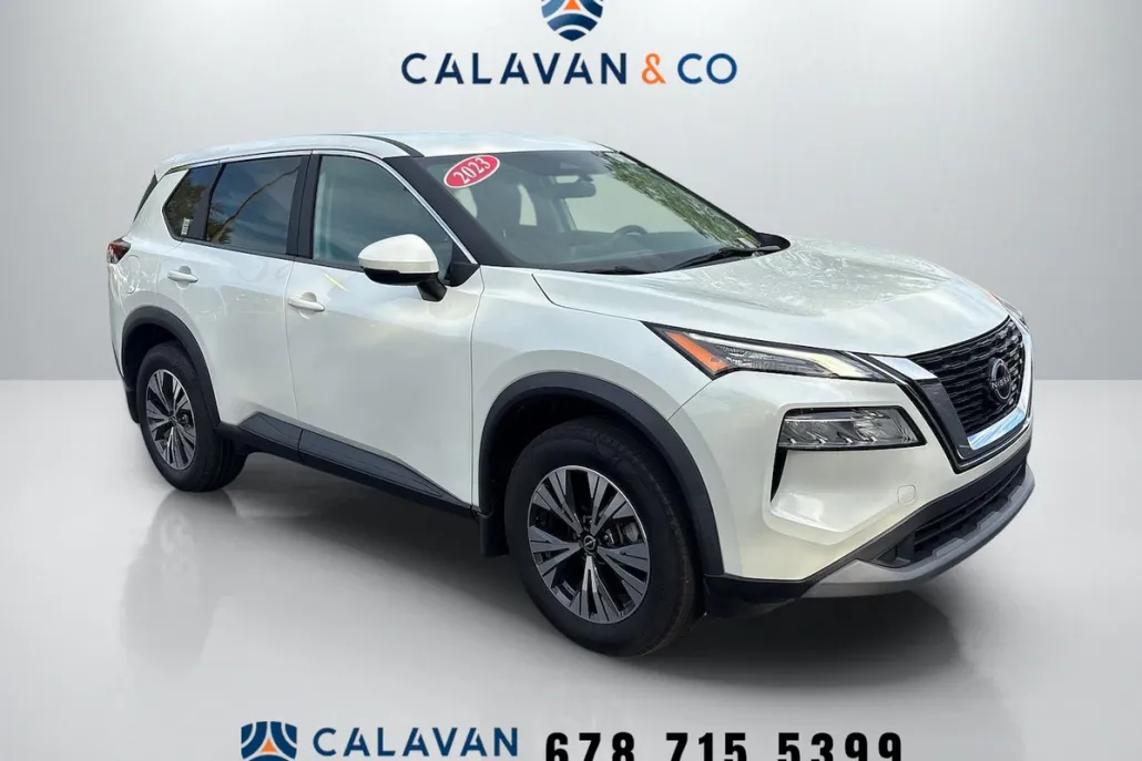 2023 Nissan Rogue SV photo 1