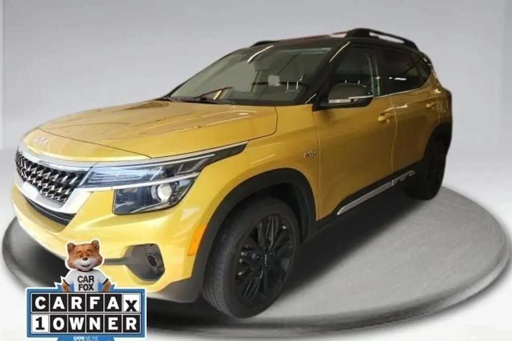 2022 Kia Seltos Nightfall Edition photo 1