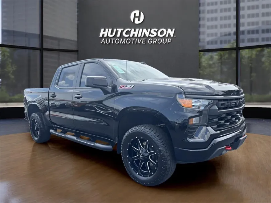 2023 Chevrolet Silverado 1500 Custom Trail Boss photo 1